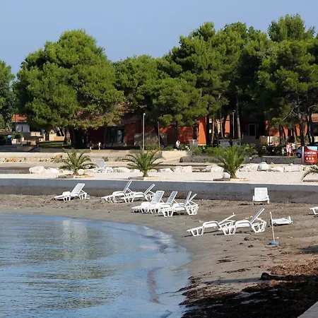 7666b Umag