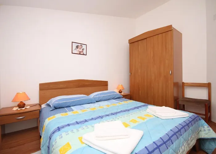 7666b Umag
