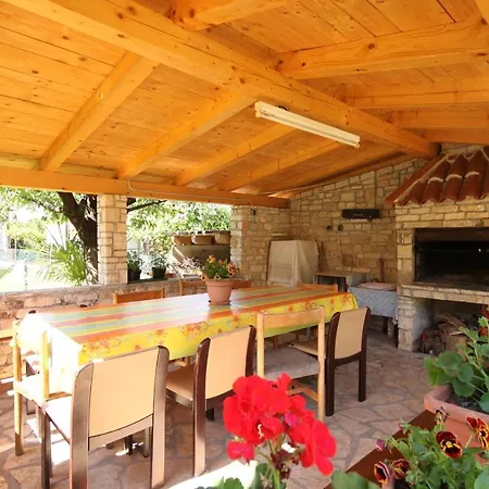 7666b Appartement *